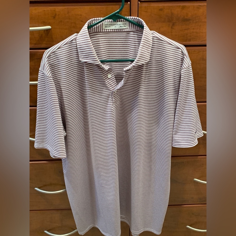 Men’s Holderness & Bourne short sleeve polo (golf) shirt.